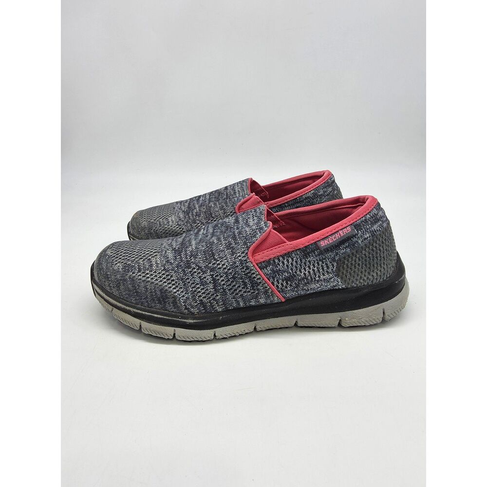 SKECHERS Work Relaxed Fit Slip Resistant Memory Foam Shoes Womens Size 7
